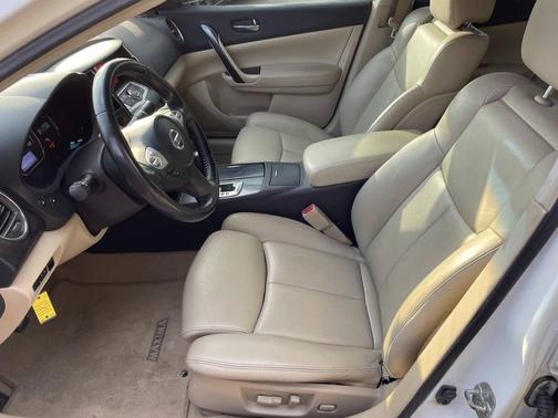 2012 Nissan Maxima SV