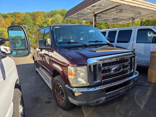 2010 Ford E350 Super Duty XL