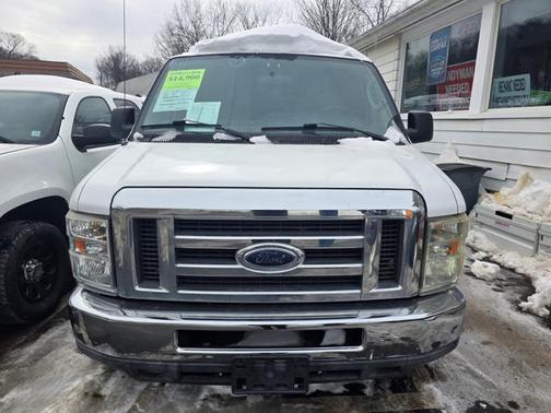 2010 Ford E350 Super Duty XL