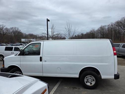 2011 Chevrolet Express 2500 Work Van