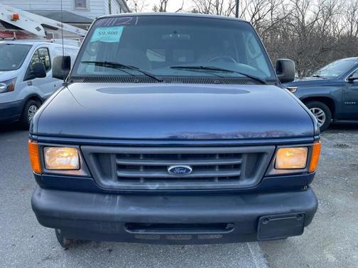 2007 Ford E350 Super Duty XL Wagon