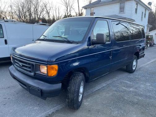 2007 Ford E350 Super Duty XL Wagon