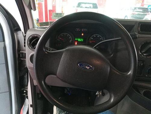 2011 Ford E250 Cargo