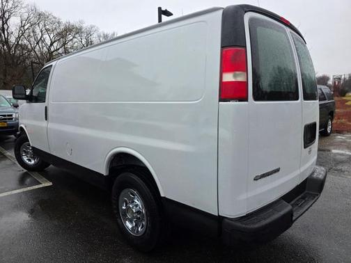 2011 Chevrolet Express 2500 Work Van