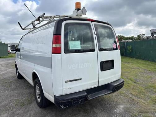 2011 Chevrolet Express 2500 Work Van