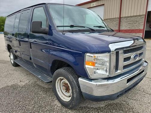 2013 Ford E350 Super Duty XL