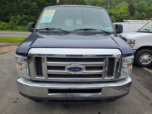 2013 Ford E350 Super Duty XL