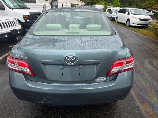 2010 Toyota Camry LE