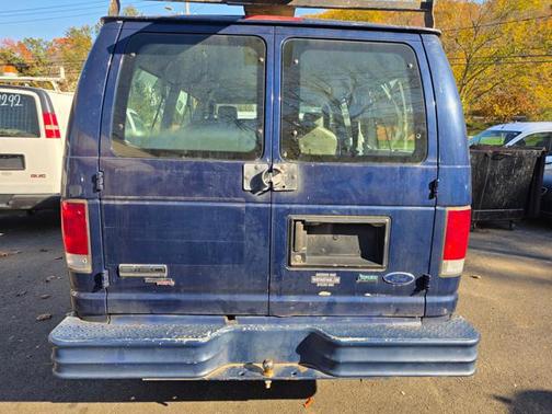 2009 Ford E150 XLT Wagon