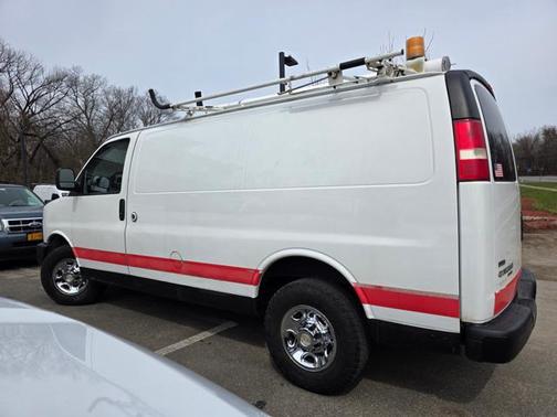 2011 Chevrolet Express 2500 Work Van