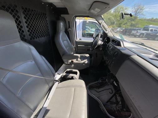2013 Ford E250 Cargo