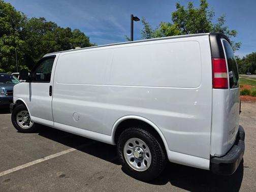 Summit White 2014 Chevrolet Express 1500 Work Van
