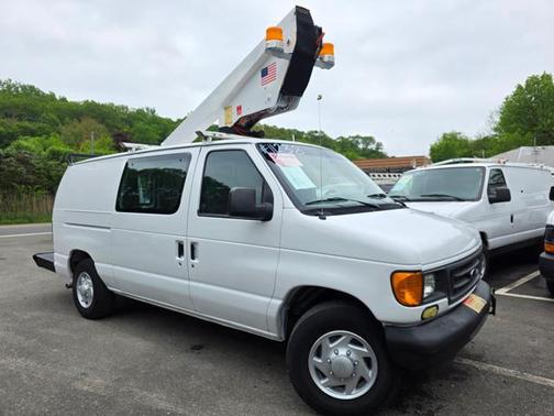 2005 Ford E350 Super Duty Base