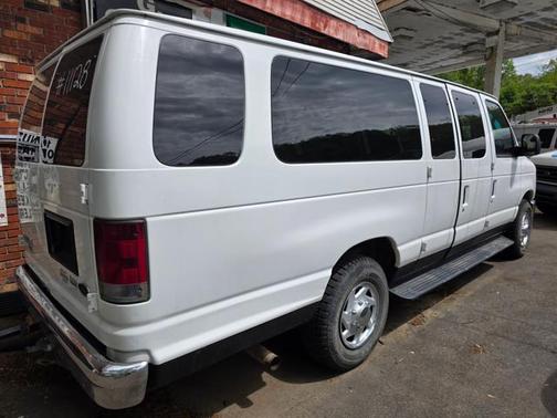2012 Ford E350 Super Duty XLT
