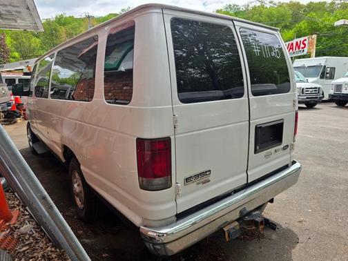 2012 Ford E350 Super Duty XLT