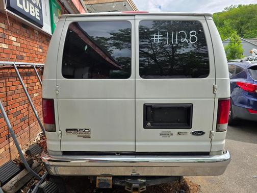 2012 Ford E350 Super Duty XLT