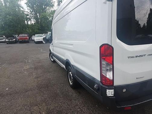 2015 Ford Transit-250 Base