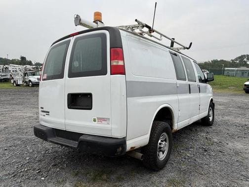 2011 Chevrolet Express 2500 Work Van