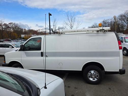 2011 Chevrolet Express 2500 Work Van