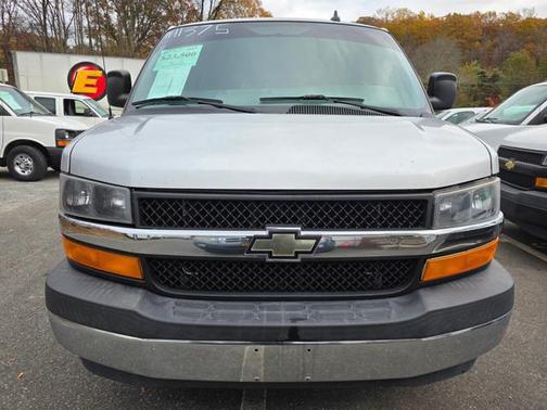 2017 Chevrolet Express 2500 LT