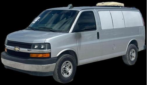 2017 Chevrolet Express 2500 LT