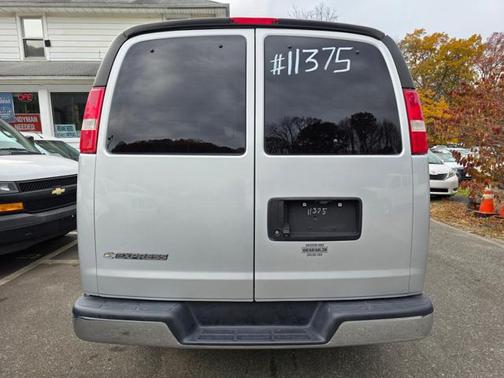 2017 Chevrolet Express 2500 LT