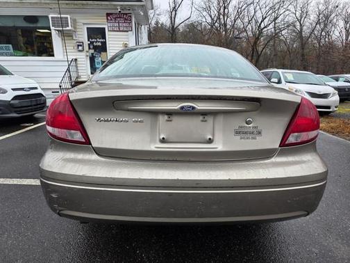 2007 Ford Taurus SE