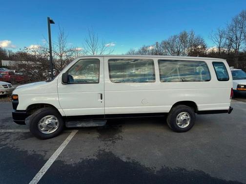 2012 Ford E350 Super Duty XL