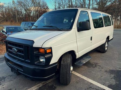 2012 Ford E350 Super Duty XL