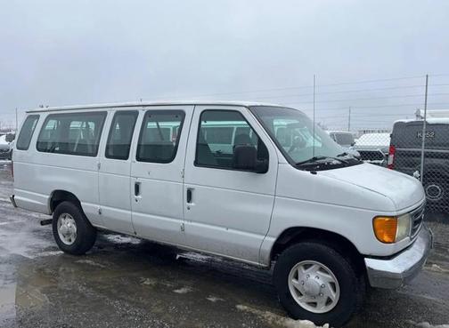 2006 Ford E350 Super Duty Base