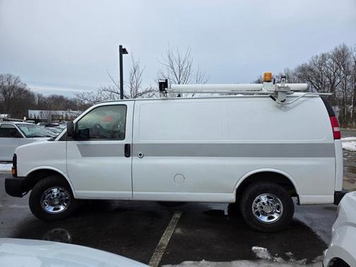 2011 Chevrolet Express 2500 Work Van