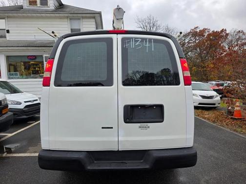 2011 Chevrolet Express 2500 Work Van