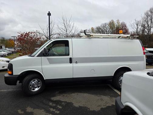 2011 Chevrolet Express 2500 Work Van