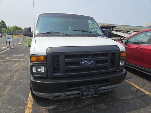 2010 Ford E250 Base
