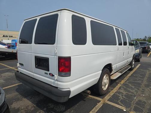 2010 Ford E250 Base