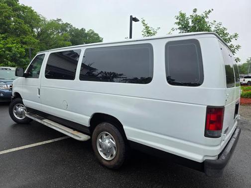 2010 Ford E250 Base
