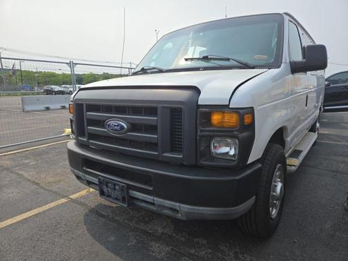 2010 Ford E250 Base