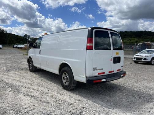 2010 GMC Savana 2500 Work Van