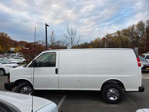 2010 GMC Savana 2500 Work Van