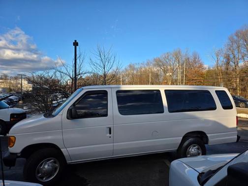 2007 Ford E350 Super Duty Base