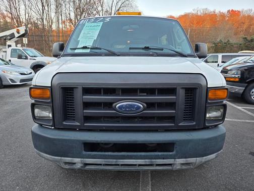 2011 Ford E350 Super Duty XL