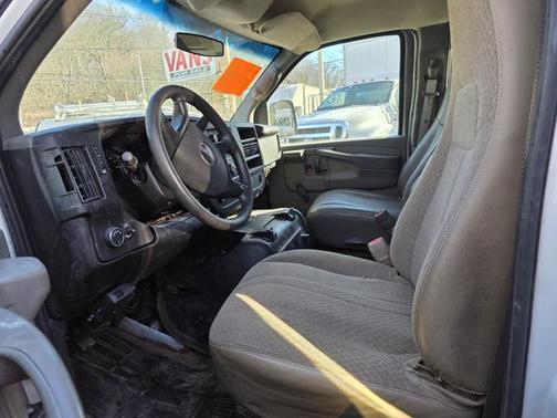 2011 Chevrolet Express 2500 Work Van
