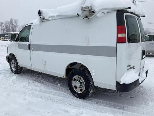 2011 Chevrolet Express 2500 Work Van