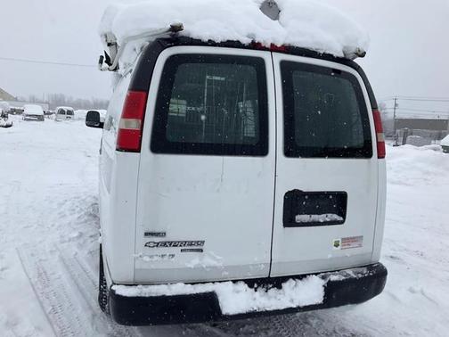 2011 Chevrolet Express 2500 Work Van