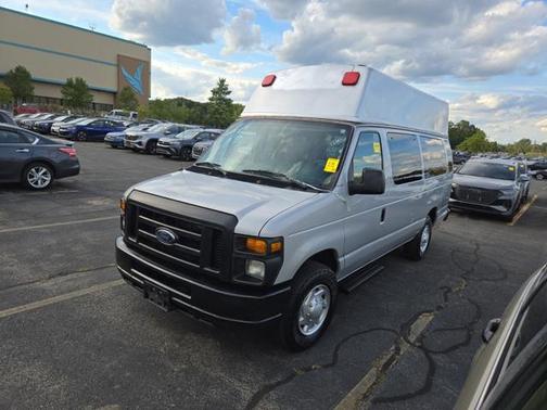 2012 Ford E350 Super Duty XL