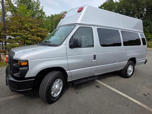 2012 Ford E350 Super Duty XL