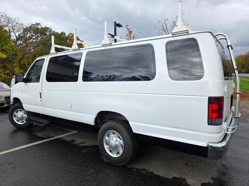 2012 Ford E350 Super Duty XLT