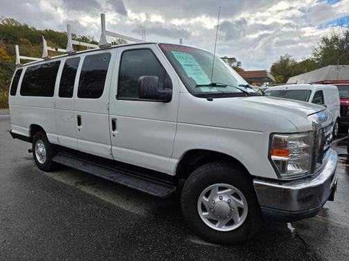 2012 Ford E350 Super Duty XLT
