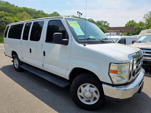 2009 Ford E350 Base