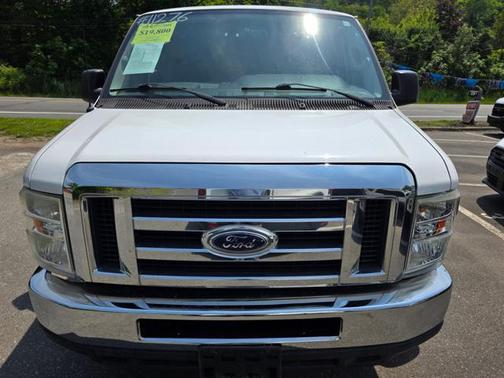 2009 Ford E350 Base
